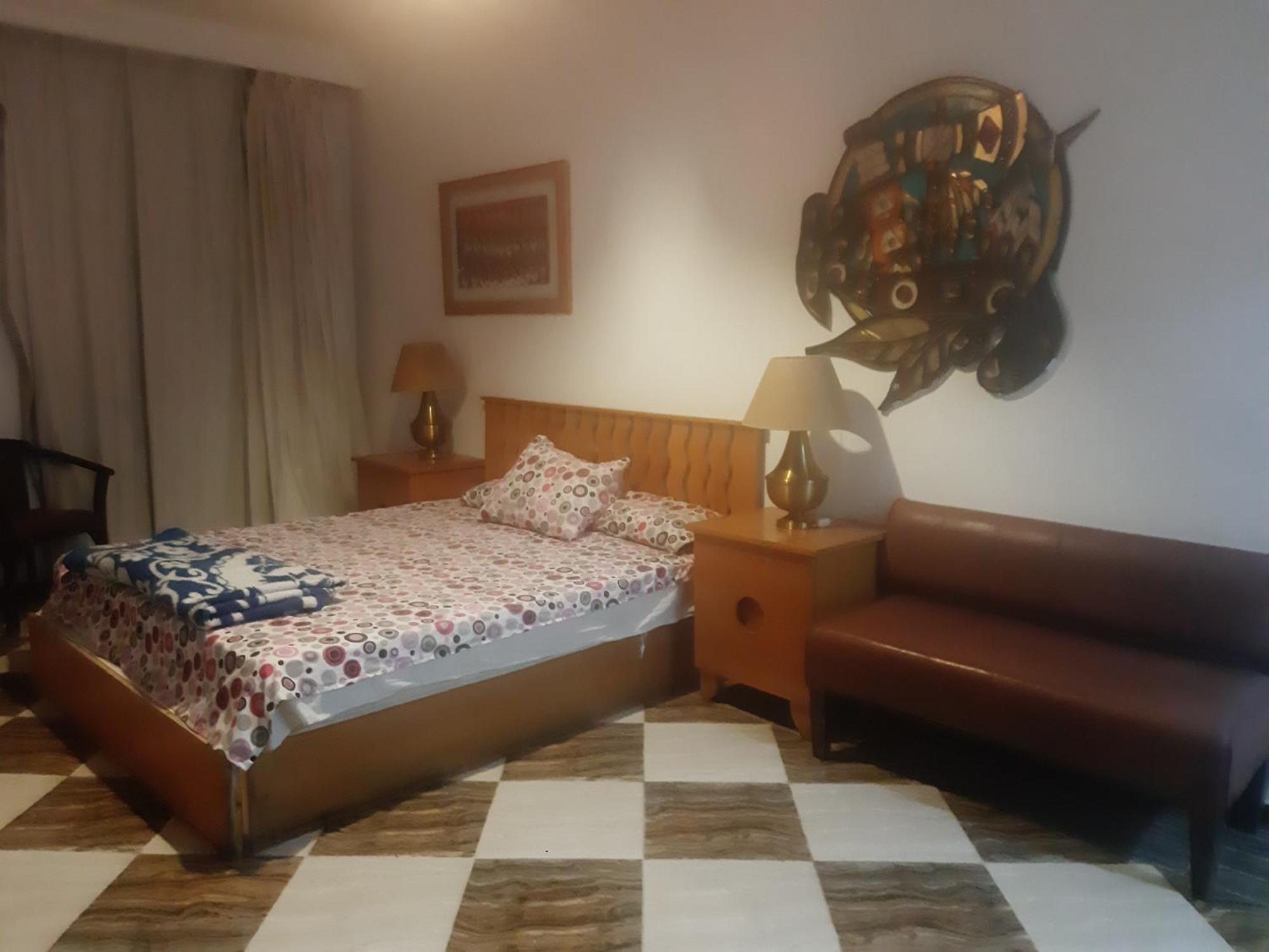 Downtown Near Gym Pool Shops Walking Distance From Entertainment And Shopping Apartment *