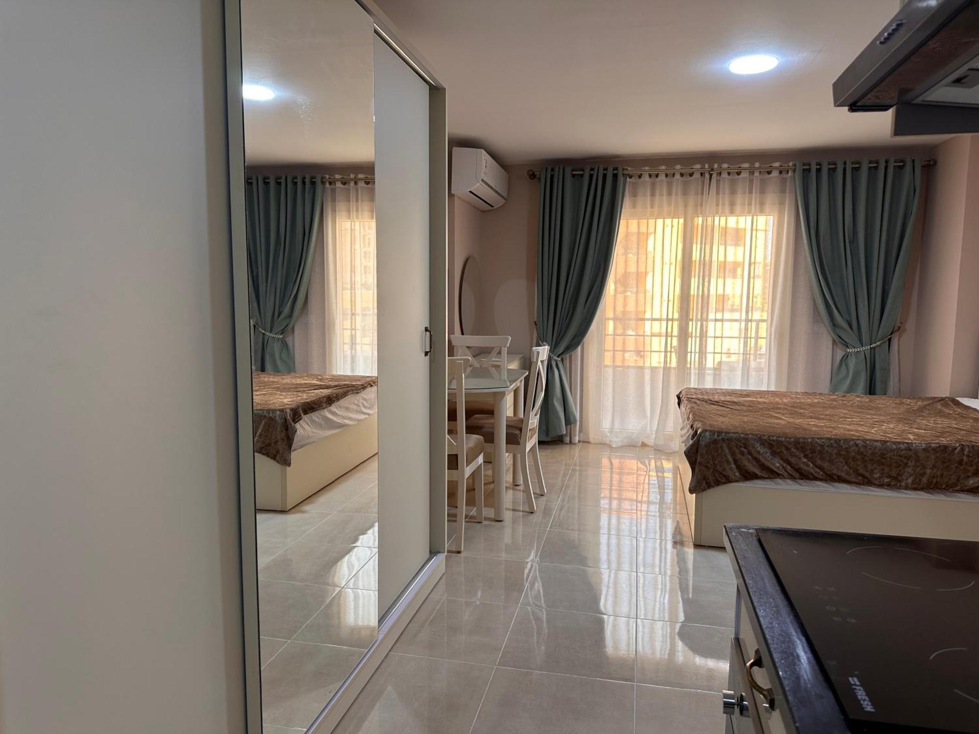 Tiba Golden Apartment *