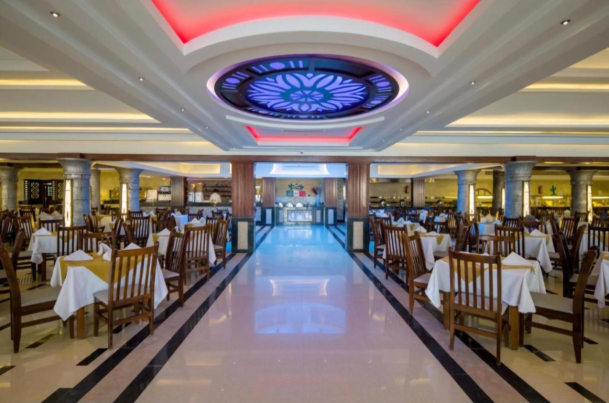 Mirage Bay & Aquapark 4*