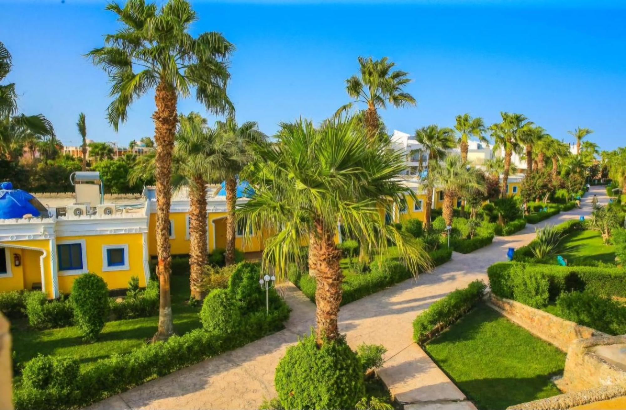 Mirage Bay & Aquapark Aparthotel