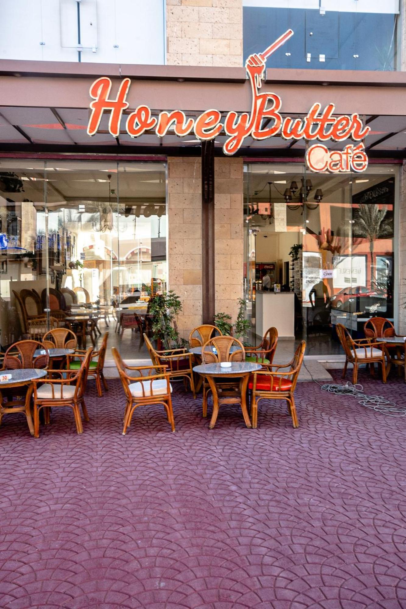 In A Touristic Area - Al Mamsha Hurghada