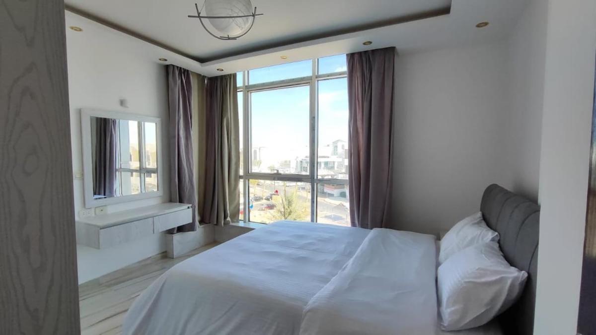 Stylish Sunny 1br Apartment *