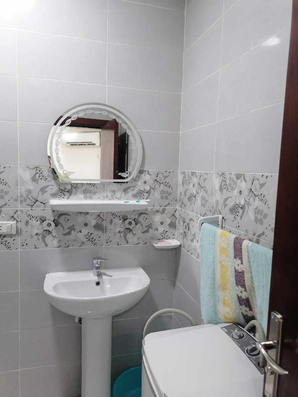 Aparthotel For Couples & Family - - Free Fast Wi Fi