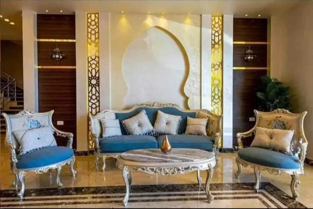 Aparthotel For Couples & Family - - Free Fast Wi Fi *