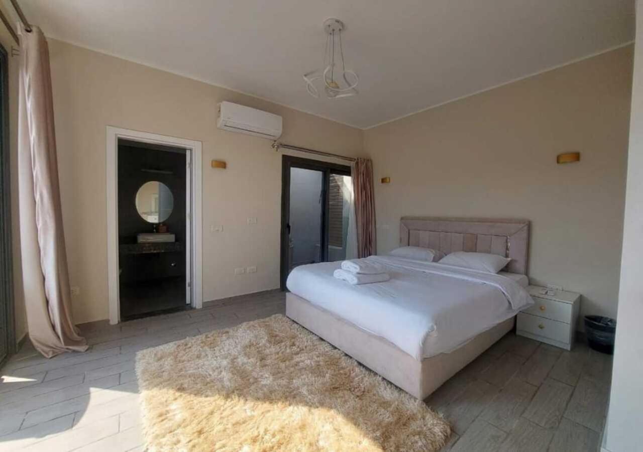 Private 2br With Private Heated Pool At Bali D3 Apartment