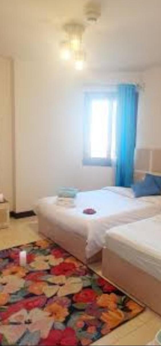 Small With Bathroom Middle Of Town No Ac No Cooking Facilities Just For Sleep