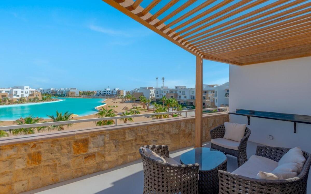 Relax In Style I Lagoon-front 2br In Swan El Gouna Apartment *