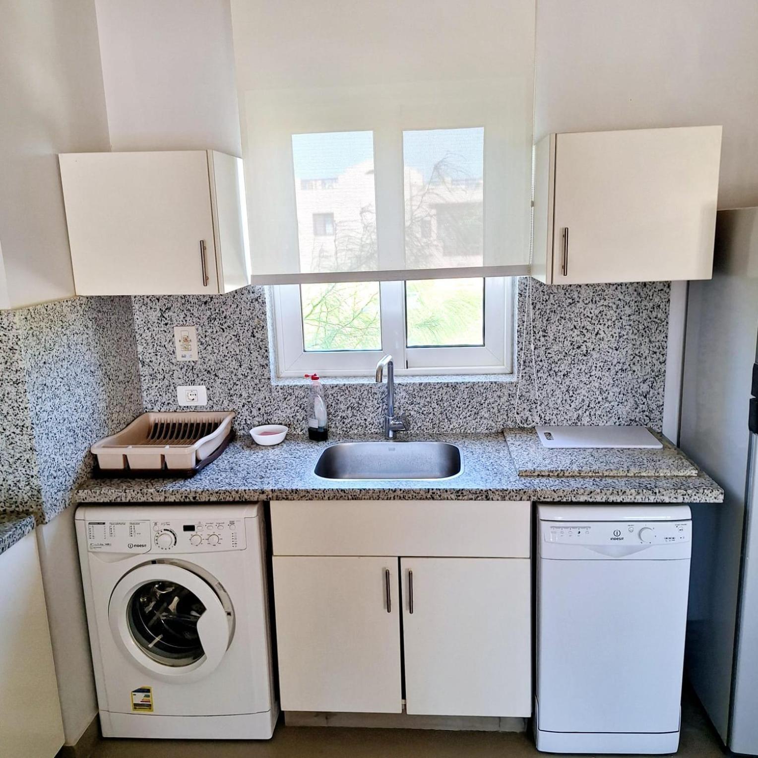 2 Bedrooms First Floor In Waterside Hurghada