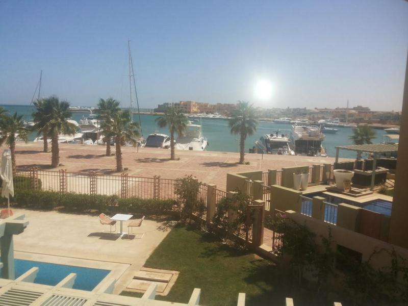 Marina Abu Tig- 3 Master Bedrooms Apartment *