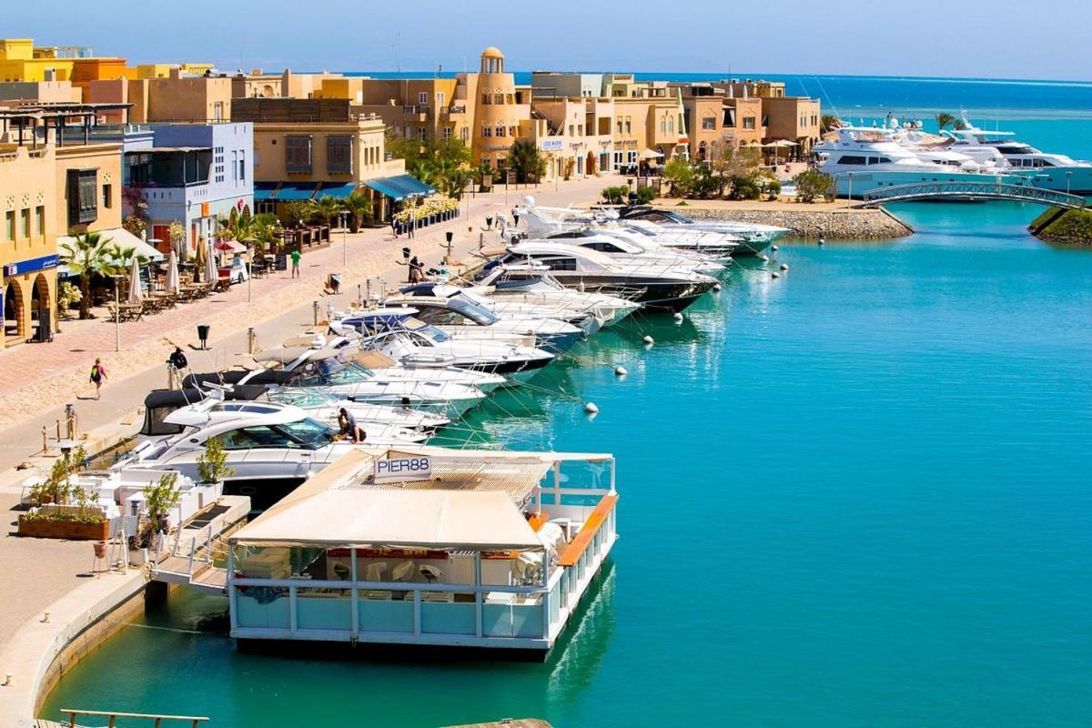 Marina Abu Tig- 3 Master Bedrooms *