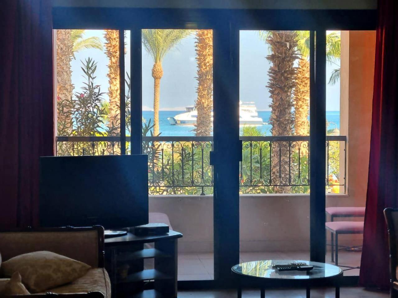 Esplanadа * Hurghada