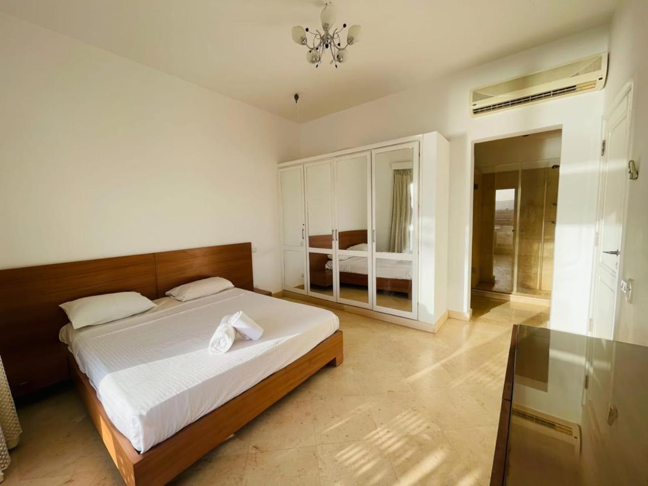 5 Bedroom With Private Pool At El Gouna Villa