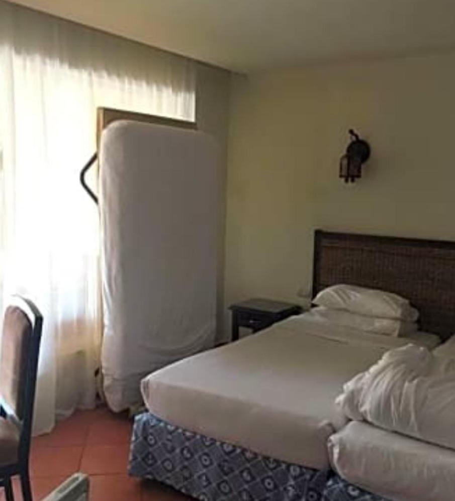 Downtown Near Gym Pool Shops Walking Distance From Entertainment And Shopping Apartment Hurghada