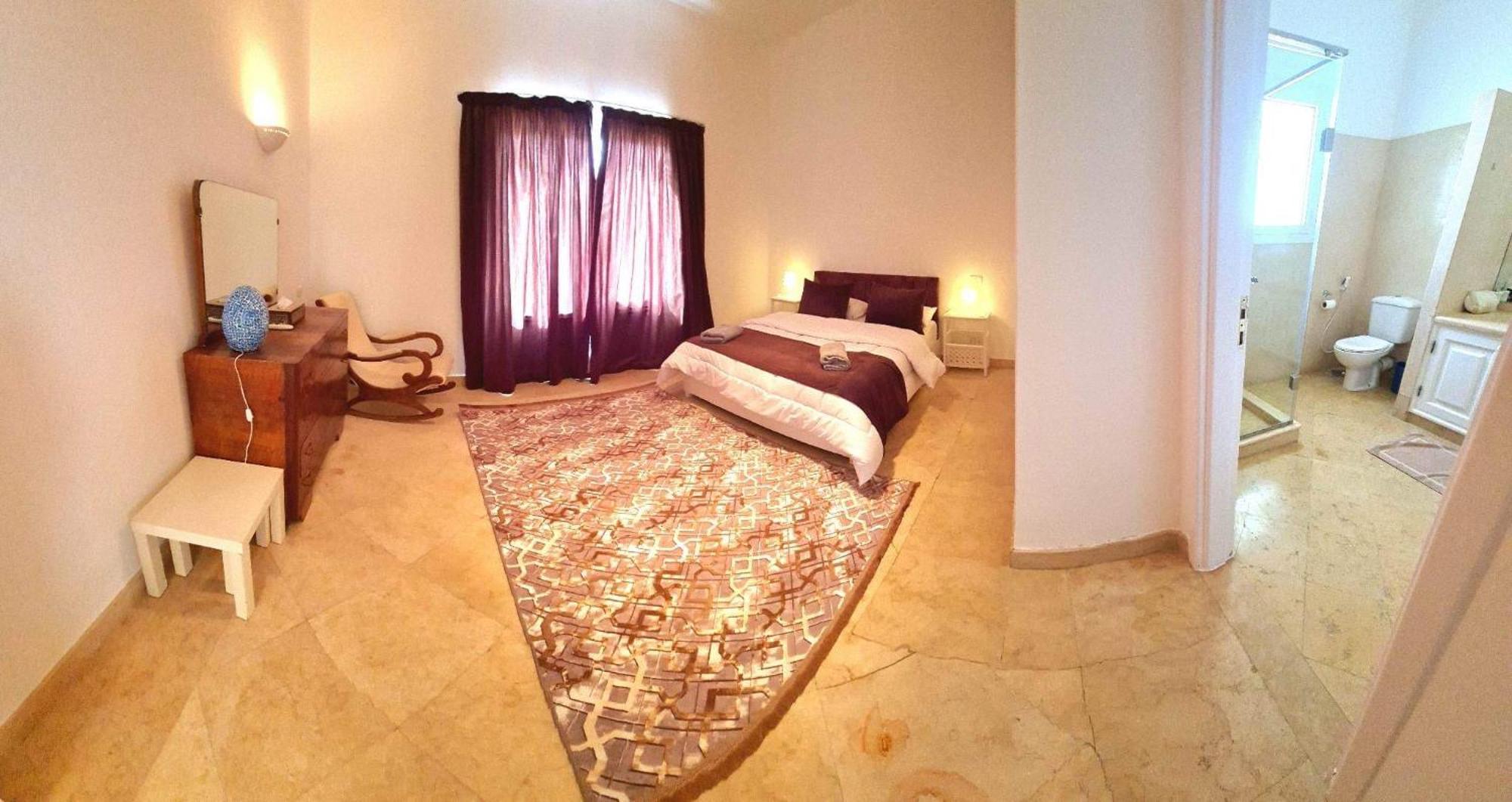 Villa White *
