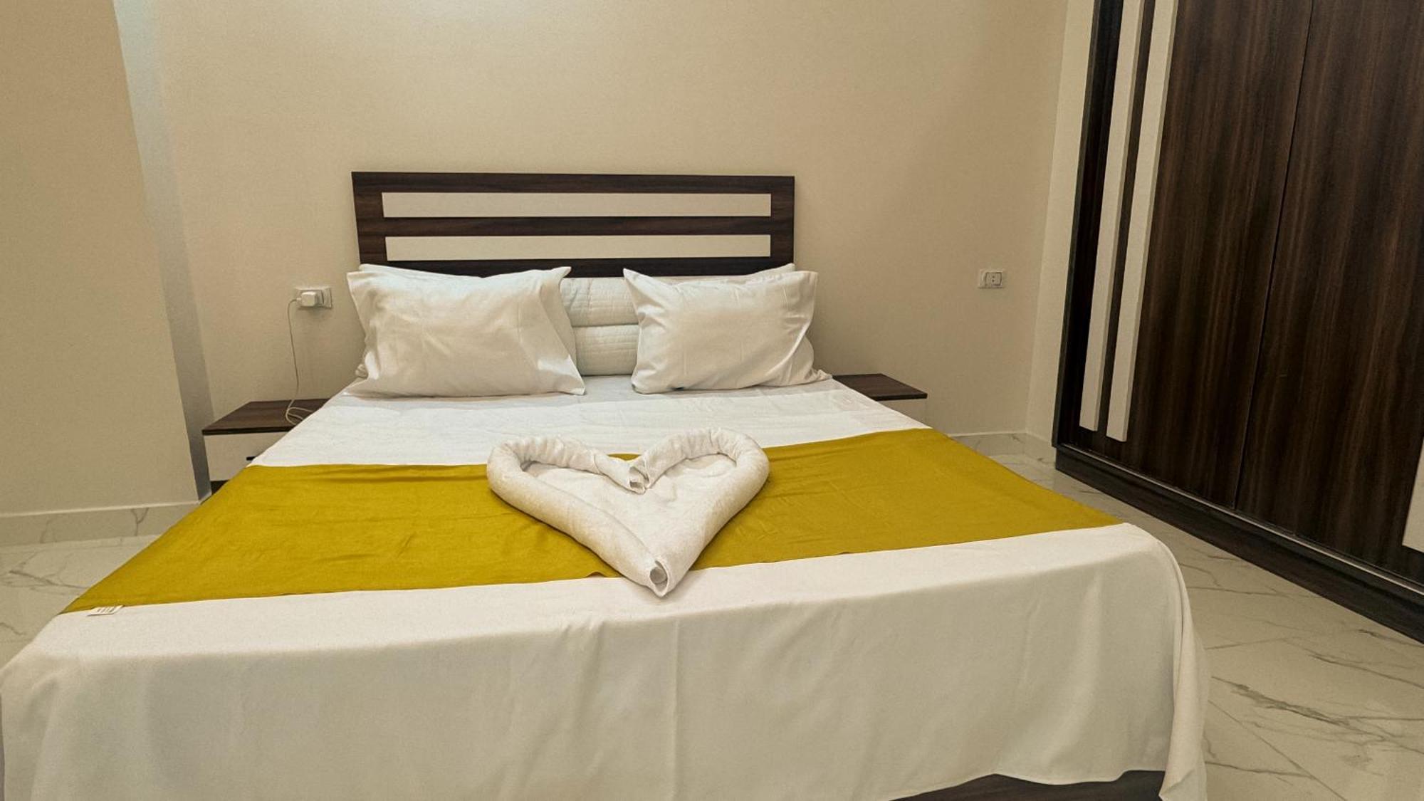 Prestige Residency Apartment *
