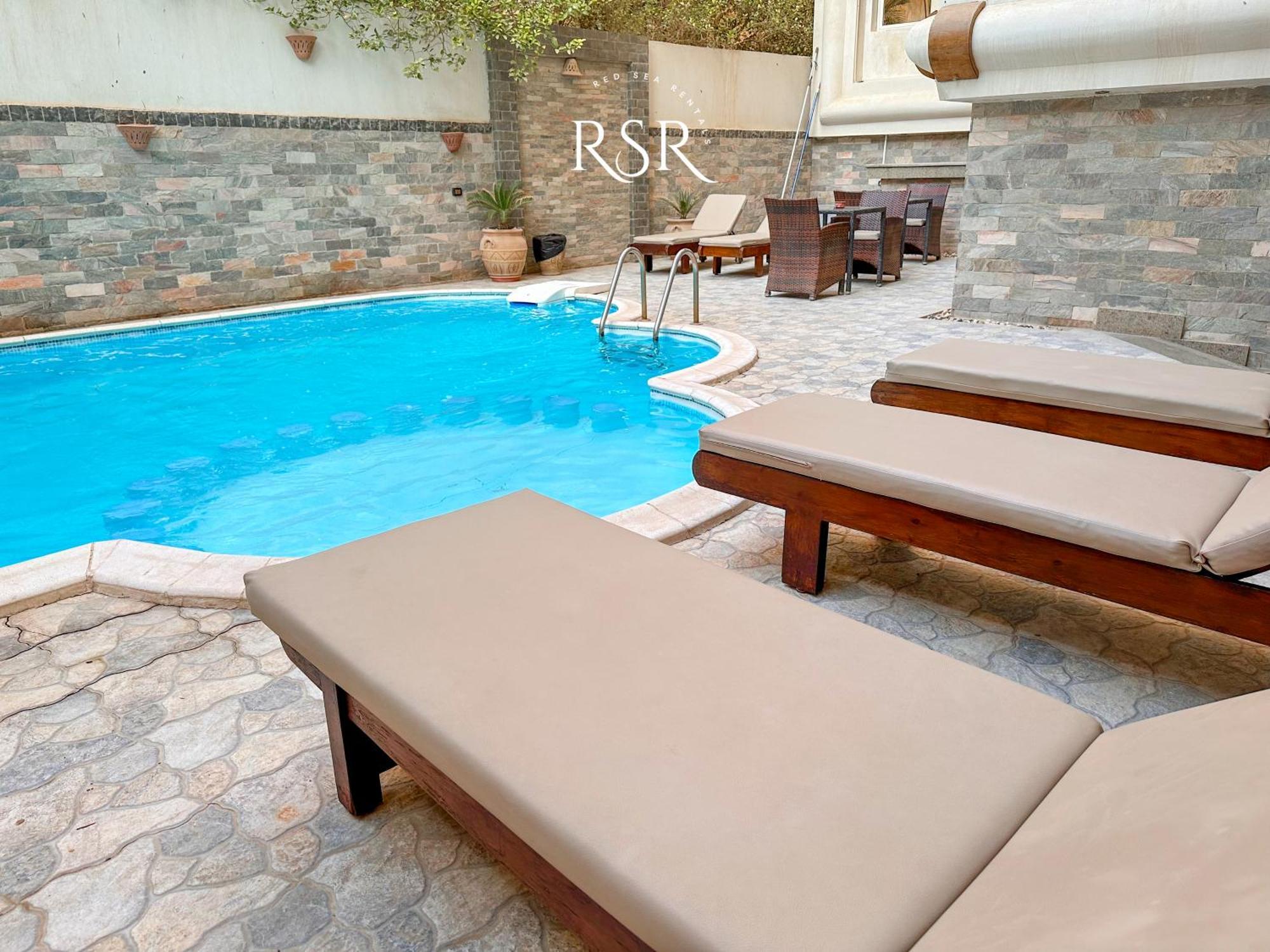 Elite Aparthotel