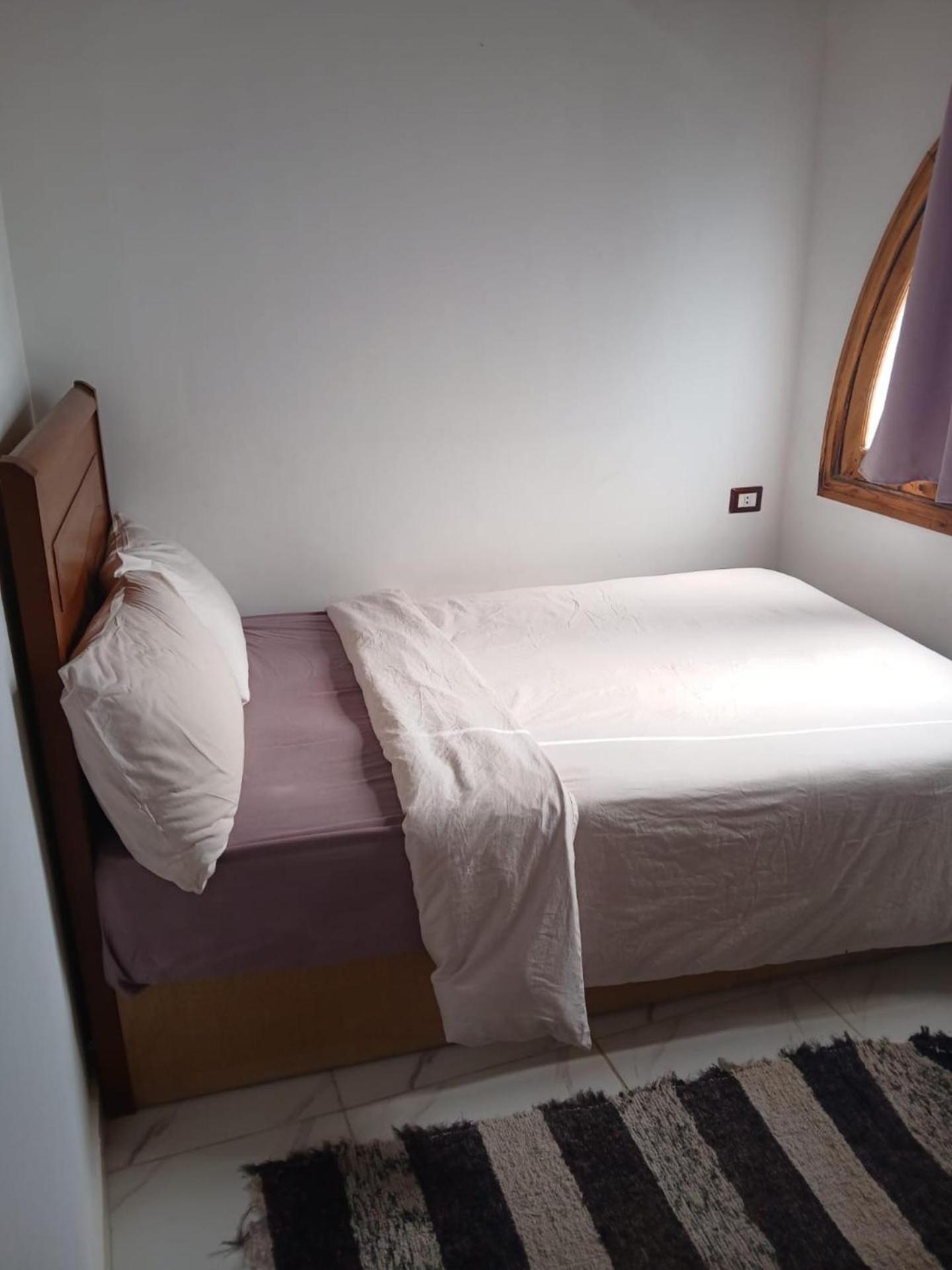Immaculate 3-bed Sea View