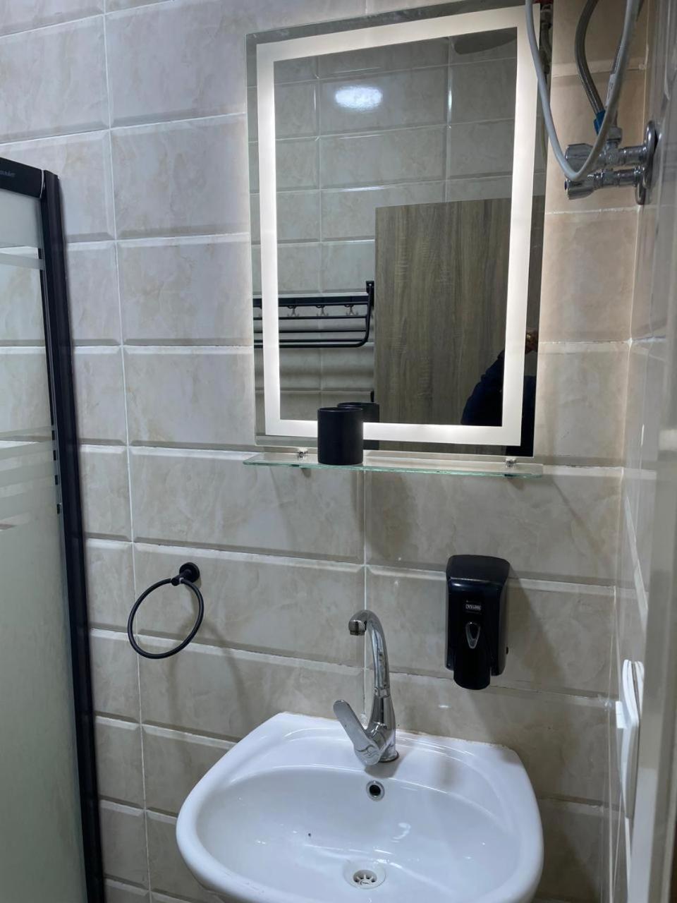 Modern With Direct Pool Access In Aqua Tropical Appartement *