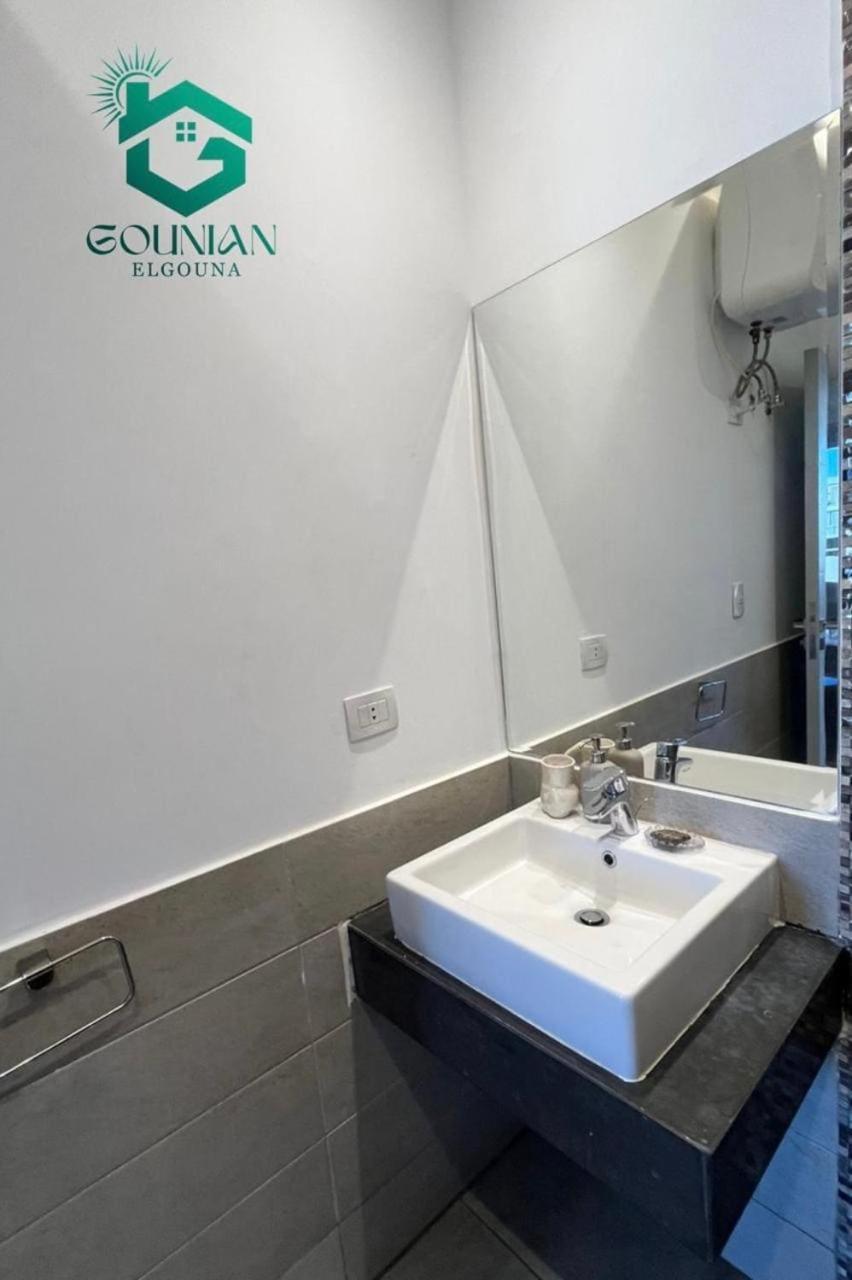 Sholan, 1 Bedroom, Ground Floor Ferienhaus