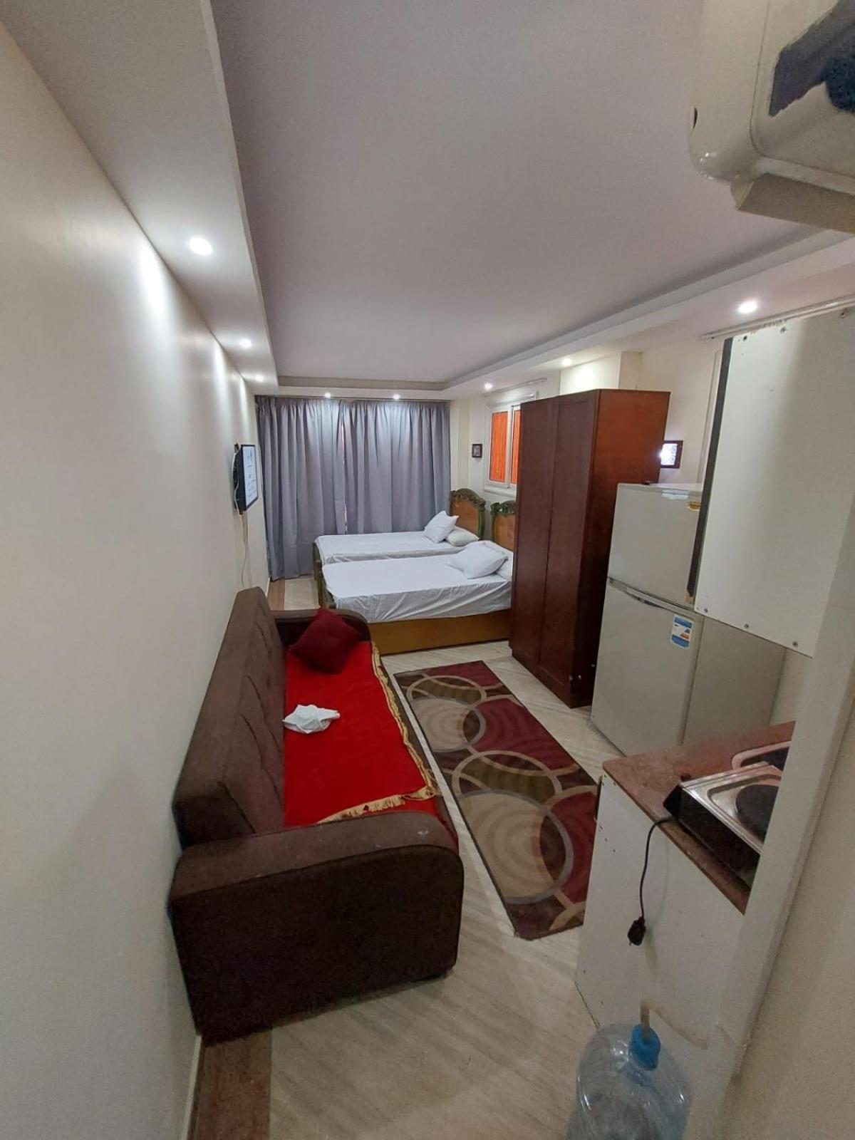 Apartment Lovely Sunny Front, Near Senzo Mall Free Wifi *