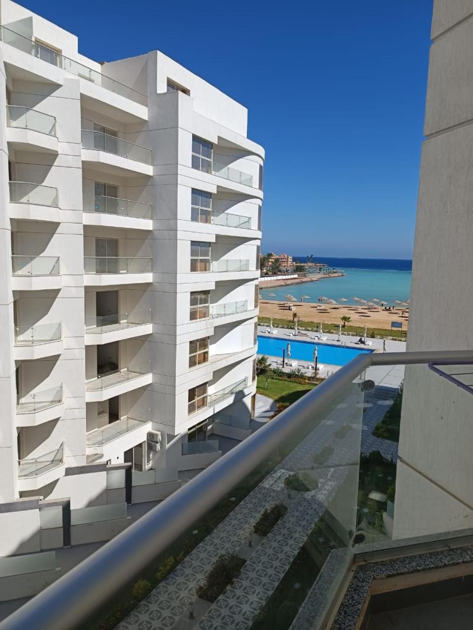 Seaview Apt, Central, Near Azur Hotels, Acess, Free Wifi Apartment *
