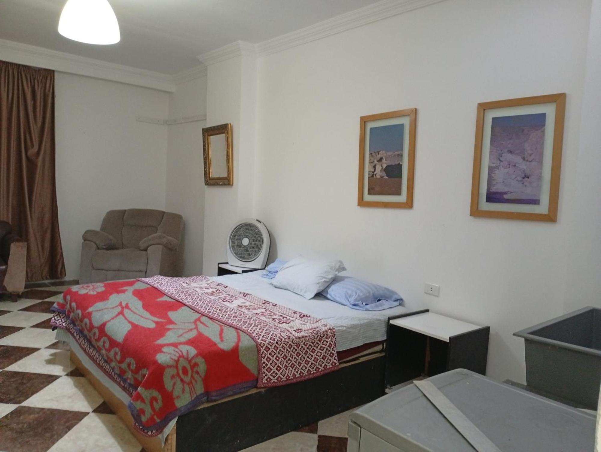 Apartment Downtown Near Gym Pool Shops Walking Distance From Entertainment And Shopping