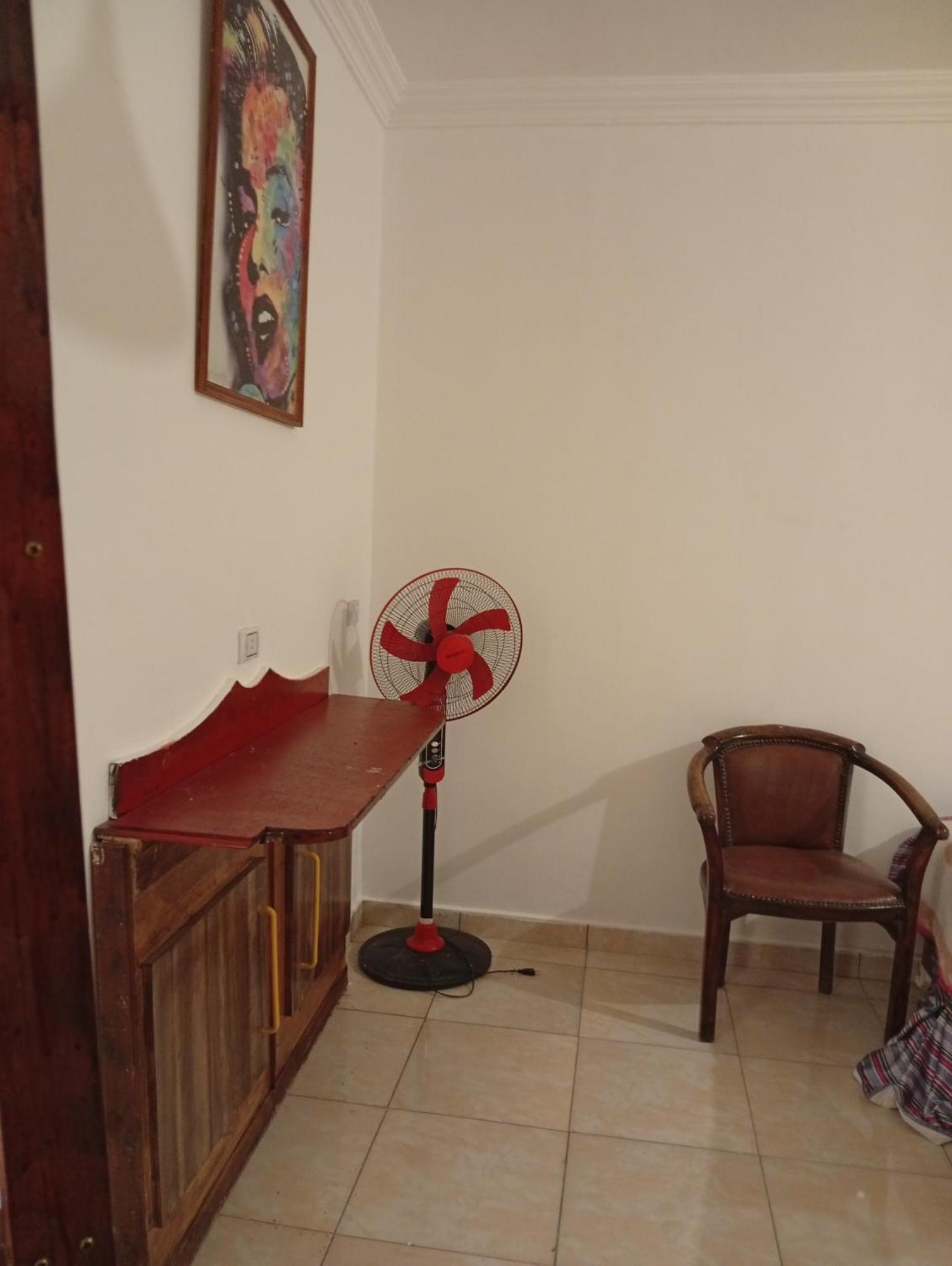 Downtown Near Gym Pool Shops Walking Distance From Entertainment And Shopping Apartment Hurghada