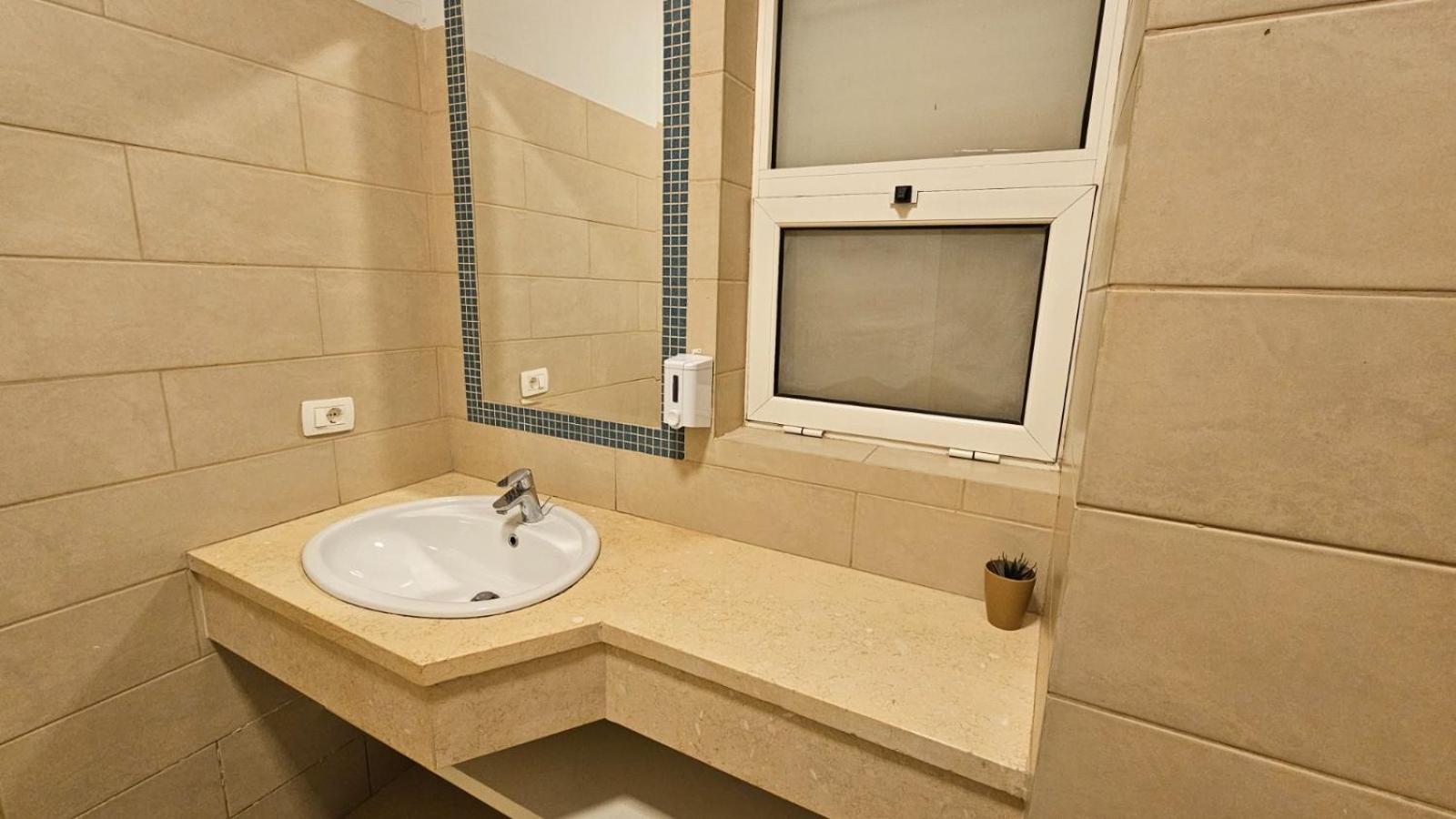 Water Side - Luxurious Ground Floor 3 Bd In El Gouna-red Sea