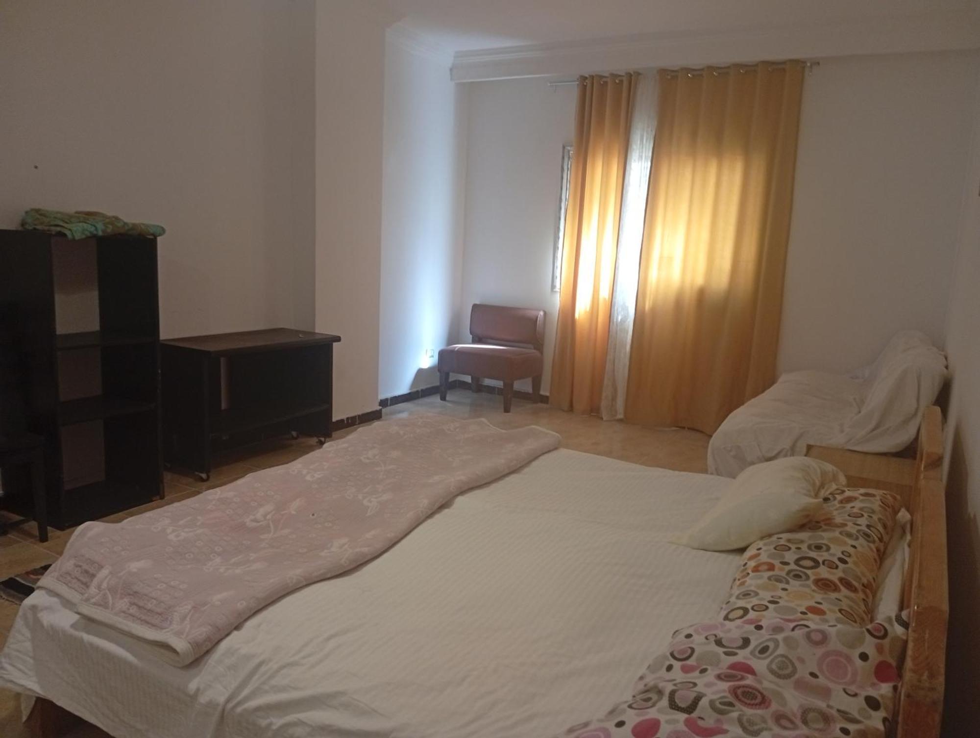 Downtown Near Gym Pool Shops Walking Distance From Entertainment And Shopping Apartment Hurghada