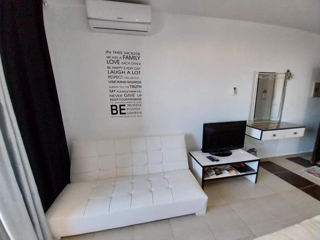 El Karma Hotel
