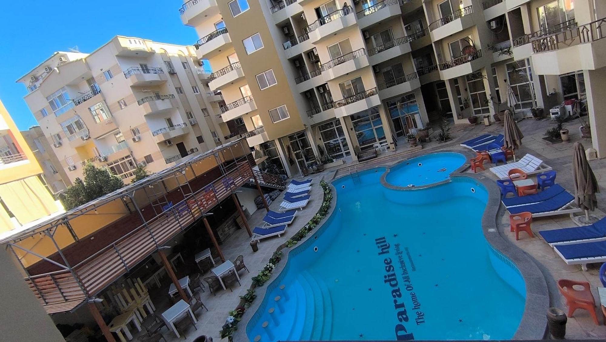 Paradise Hill Aparthotel