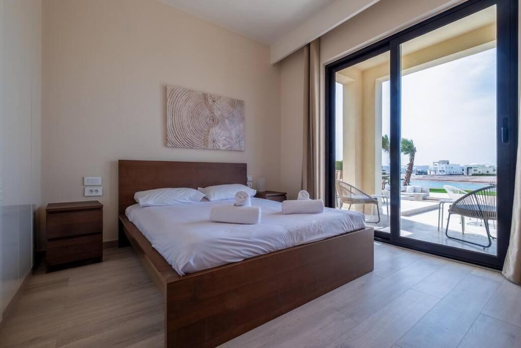 Exclusive Villa: Prime Locale