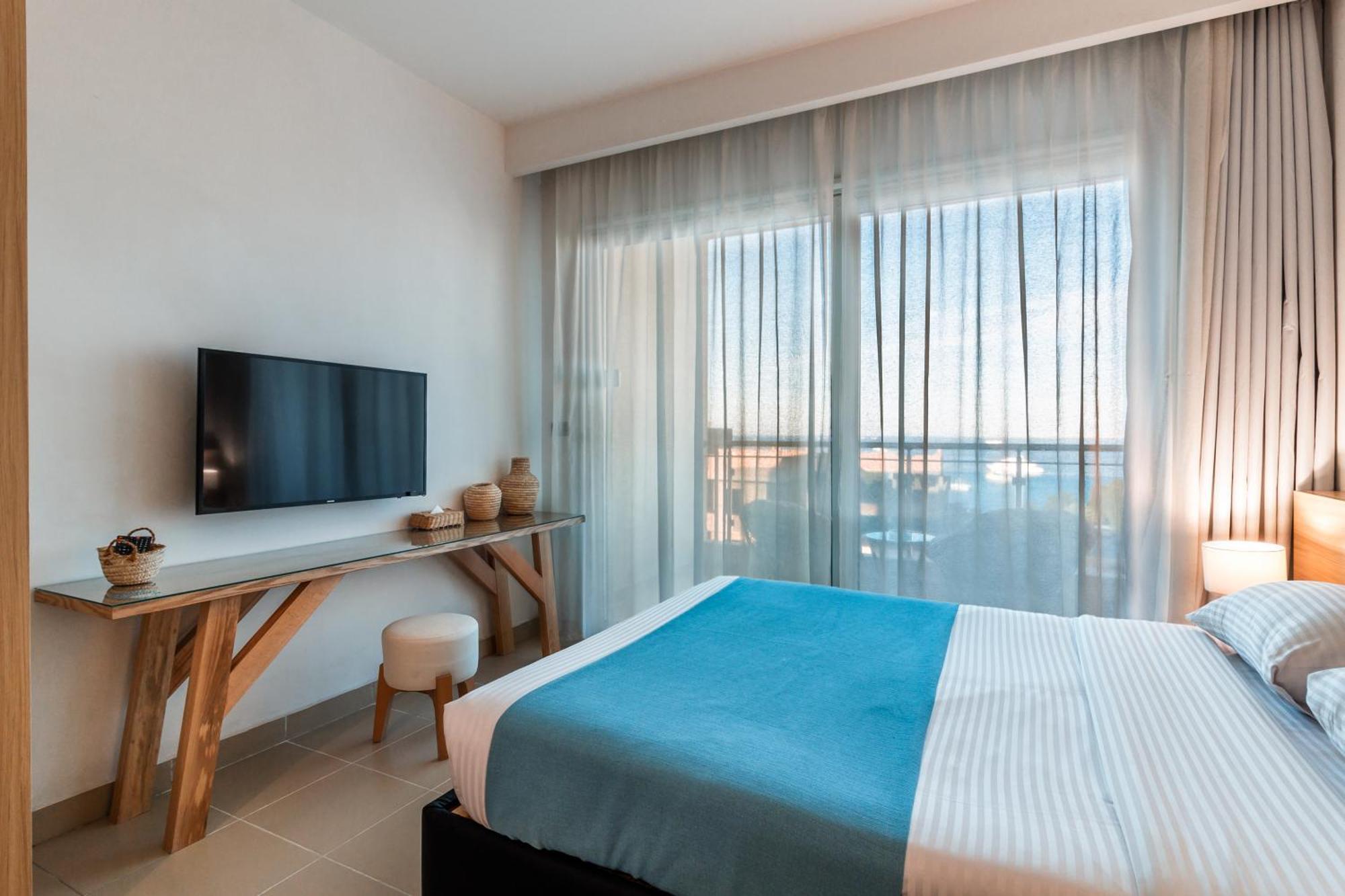 Aparthotel Redcon 3*