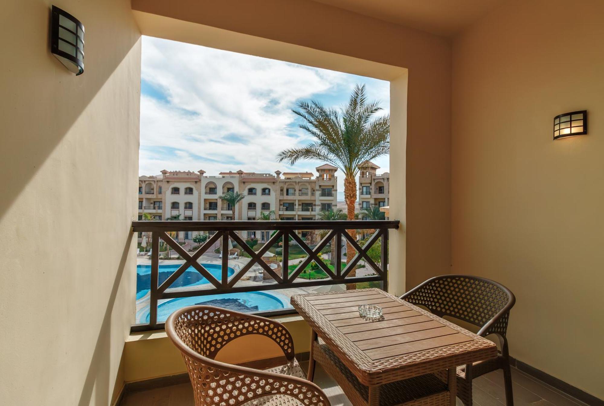 One Bedroom With Pool View C316 -al Saraya Sahl Hasheesh By Peaks *