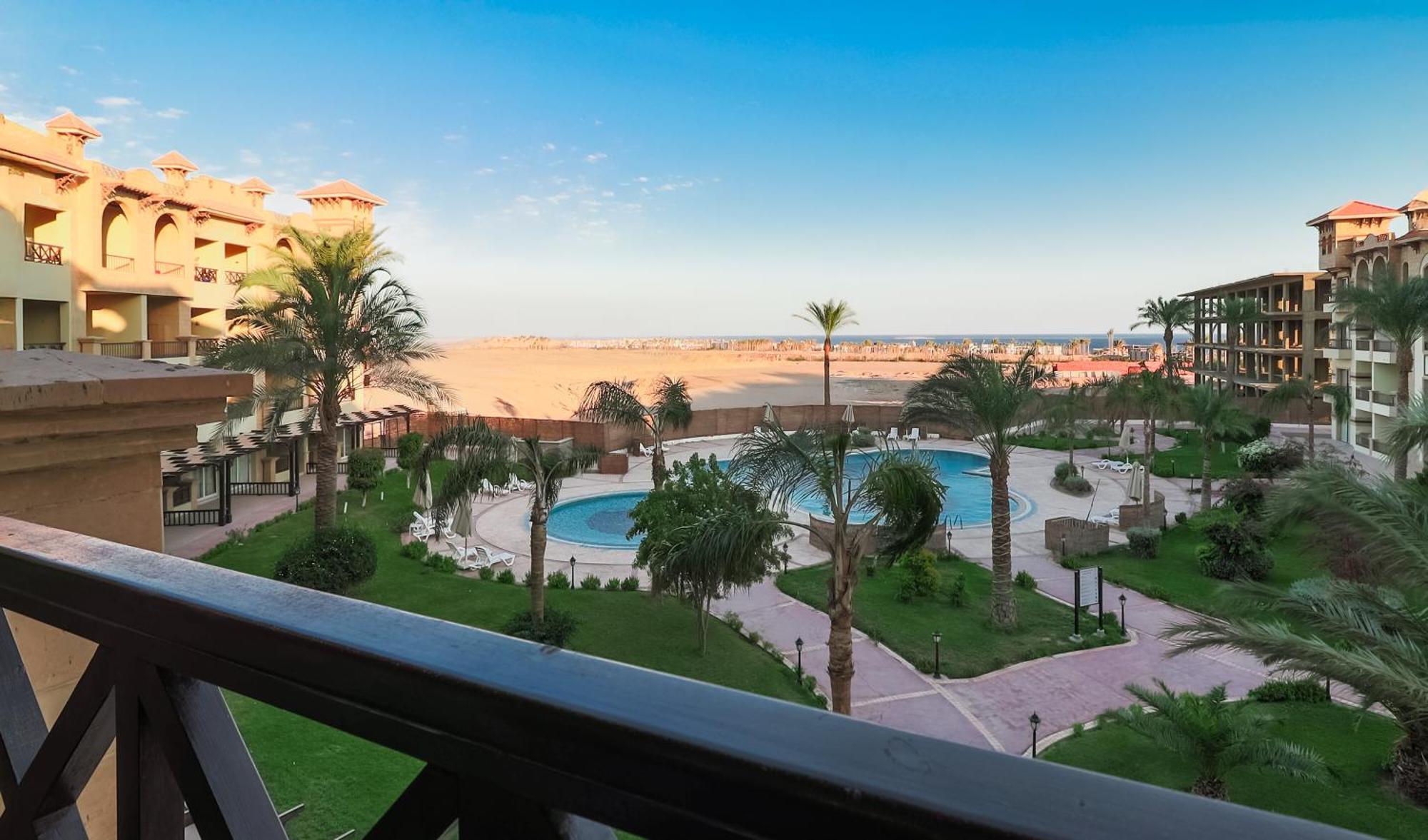 Apartment One Bedroom With Pool View C301 -al Saraya Sahl Hasheesh By Peaks Hurghada