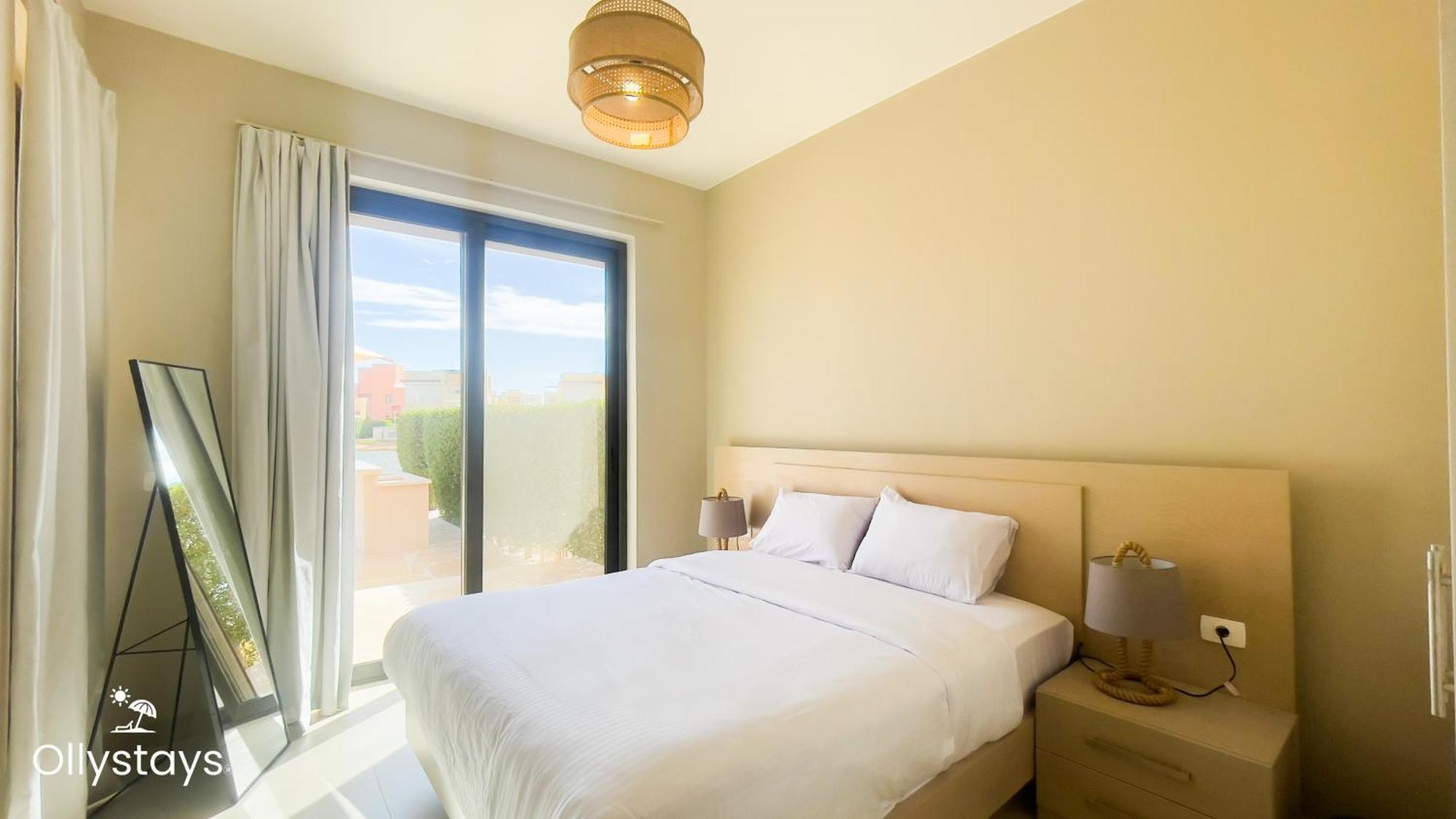 Ollystays Tawila 3br Townhouse Shared Pool Apartment