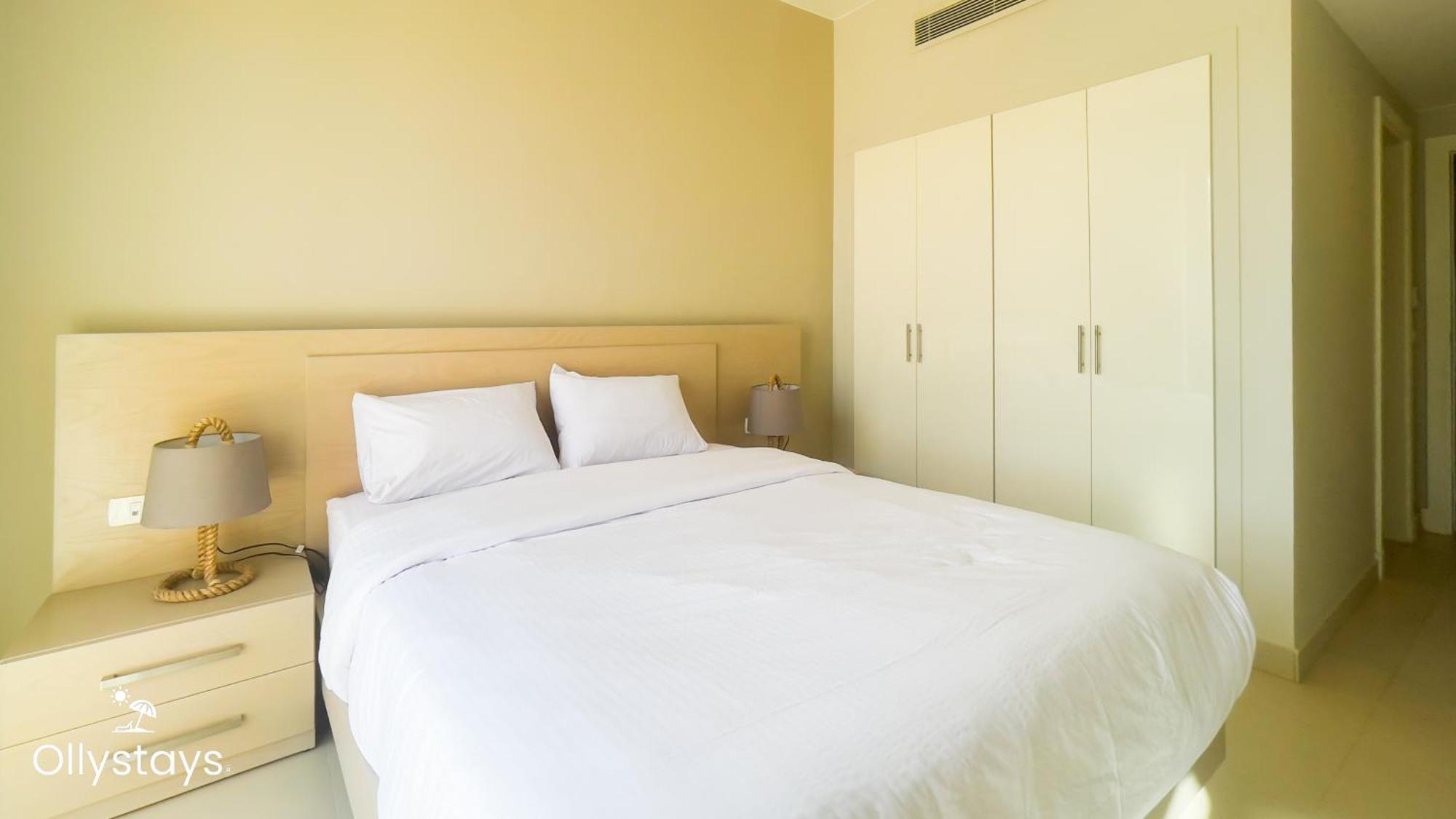 Ollystays Tawila 3br Townhouse Shared Pool Apartment *
