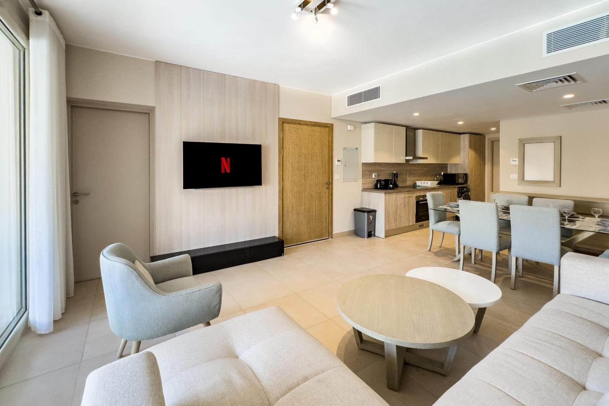 Apartment Remarkable & Rare 2bdr Mangroovy Free Pool &