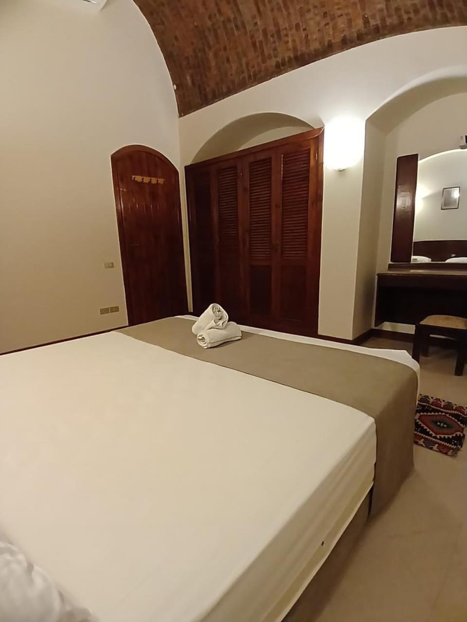 Rihana 2 Bedrooms *