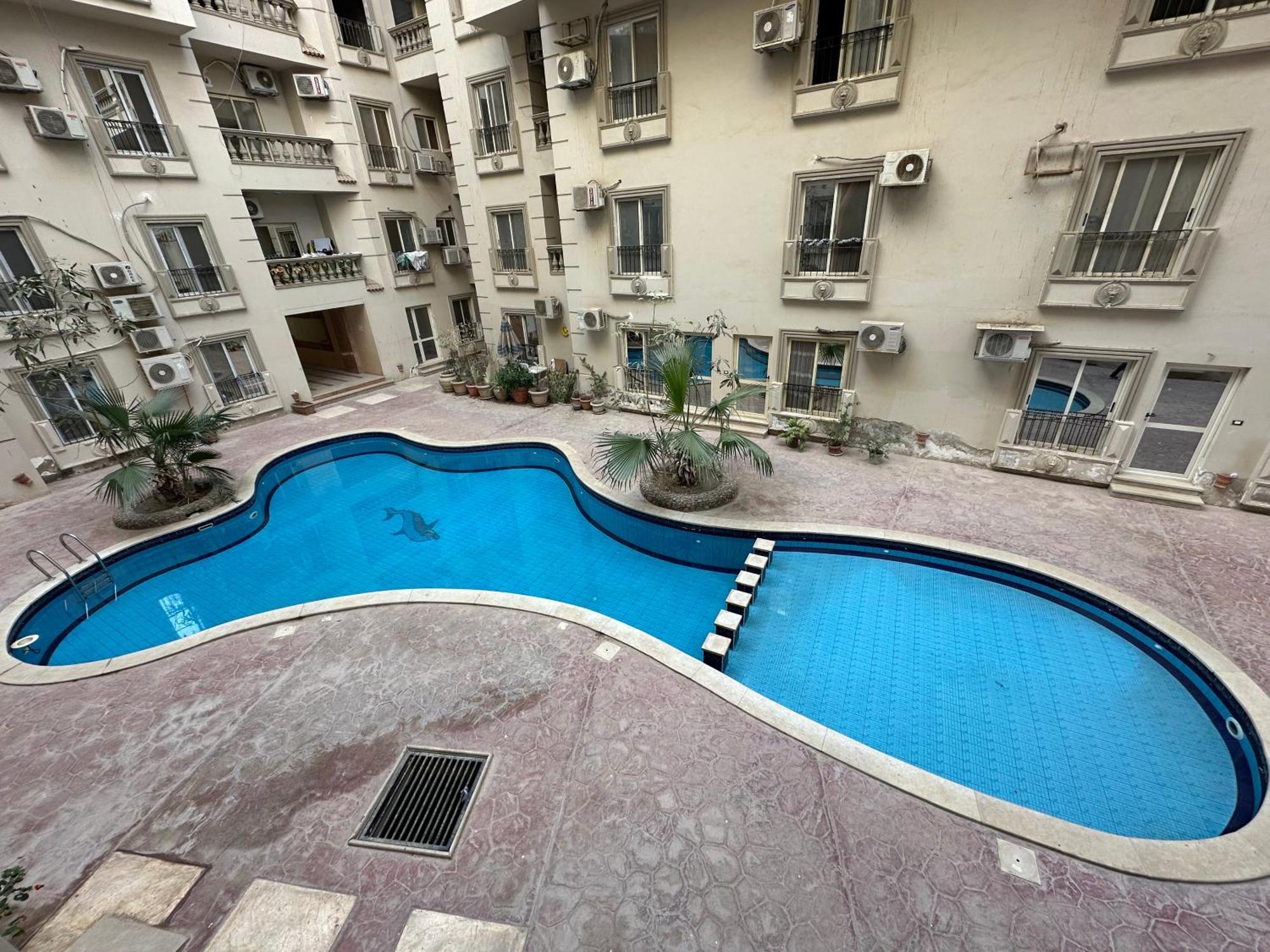 Cleopatra Style Center Apartment