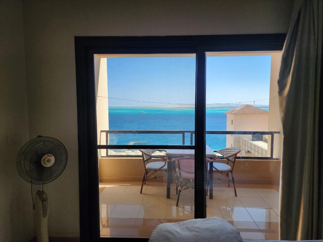 Apartment For Rent In The View 409 *