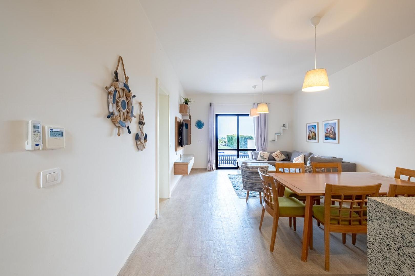Prime Location Sea View Ferienhaus