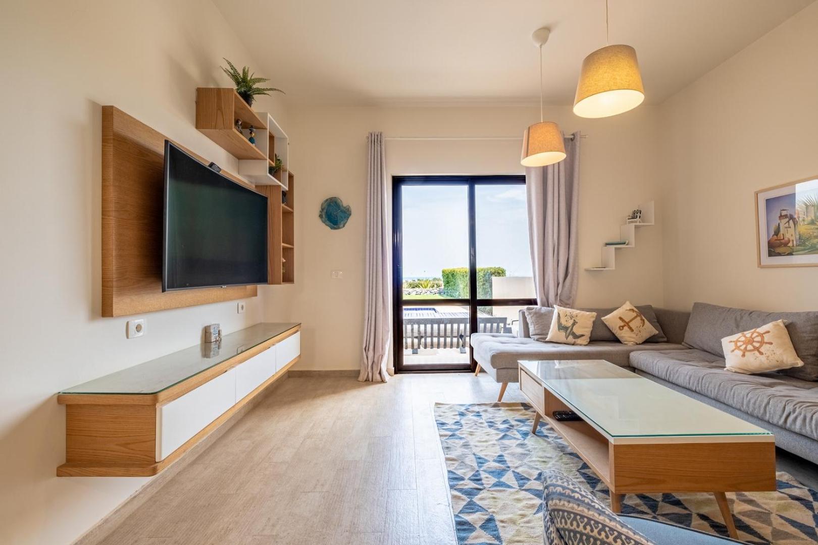 Prime Location Sea View Ferienhaus *
