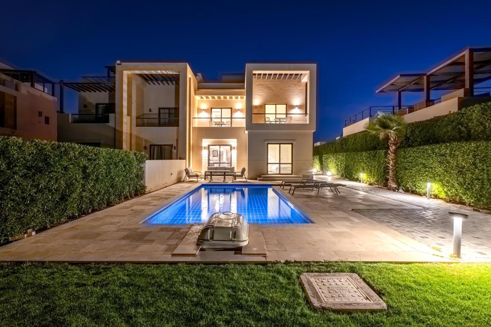 Prime Location Sea View Ferienhaus *