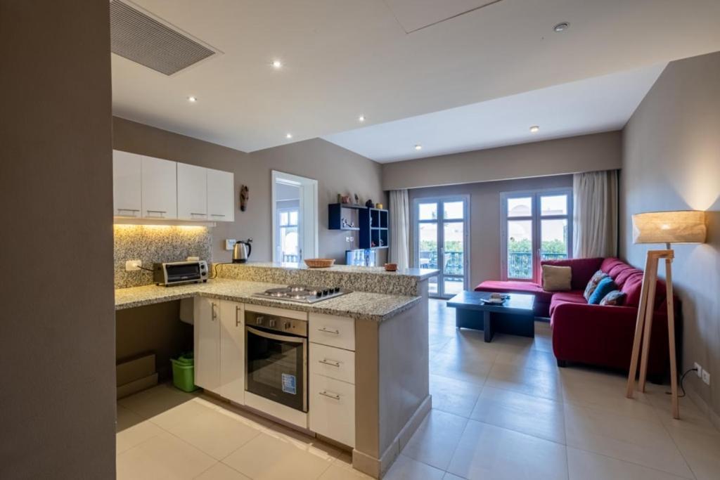 Ocean View: Spacious 2-bed