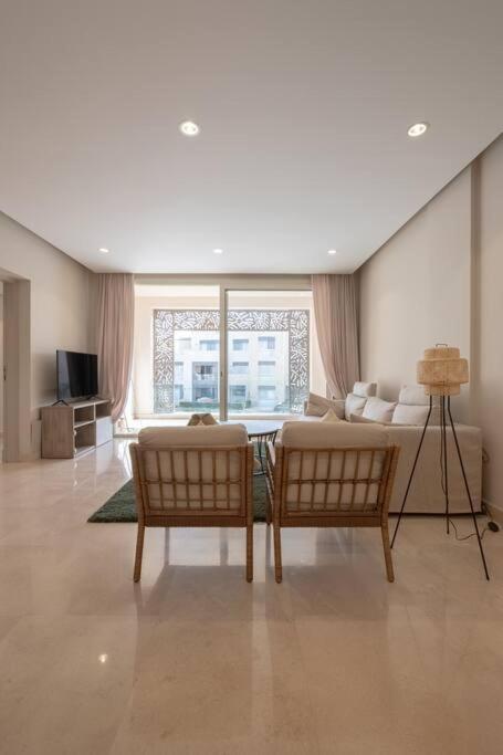 Apartment Newly Furnished Apt: Mangroovy *