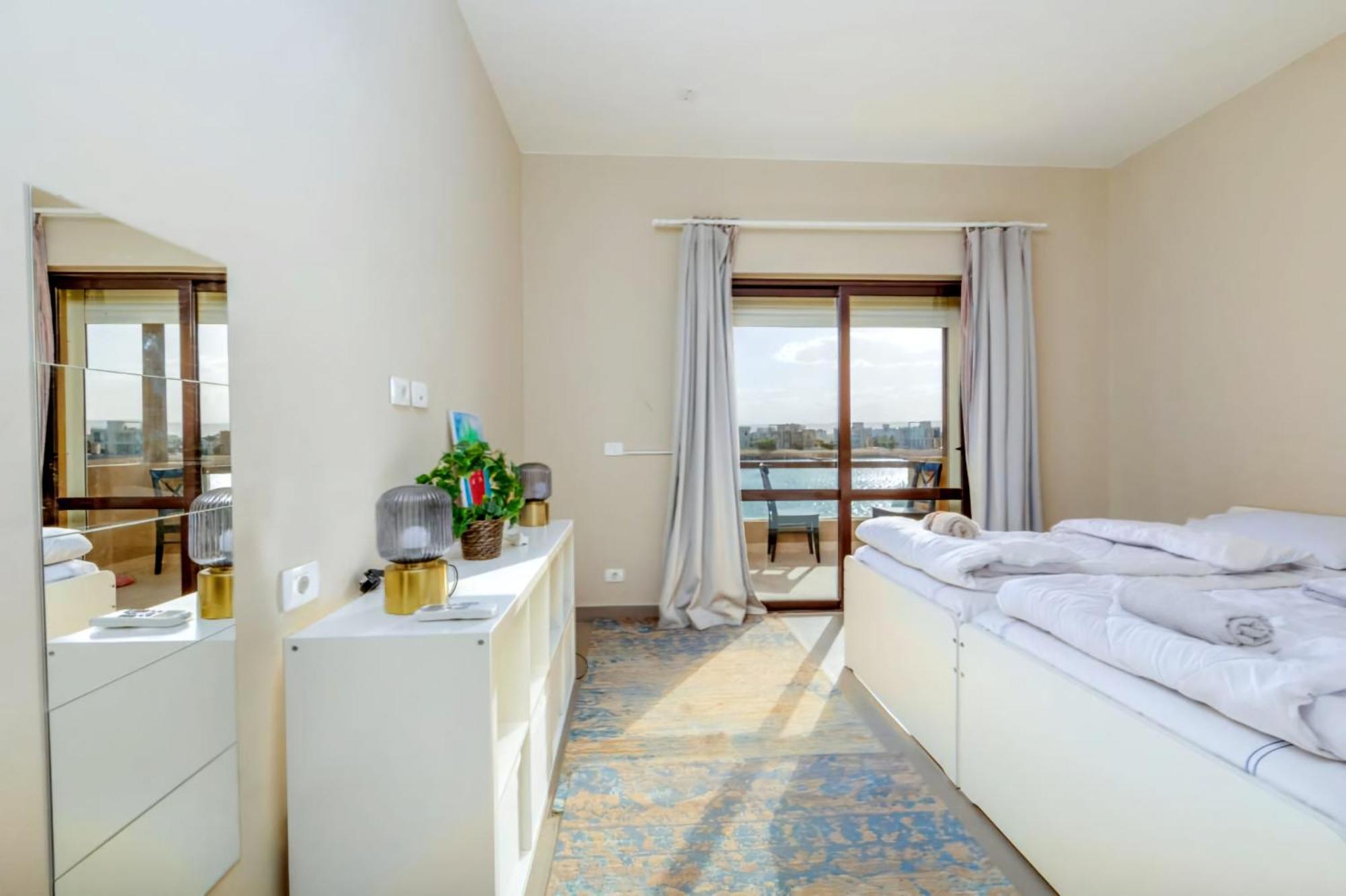 Modern Villa In Fanadir Marina El Gouna, 3Br Wnanny, Private Pool & Lagoon View *