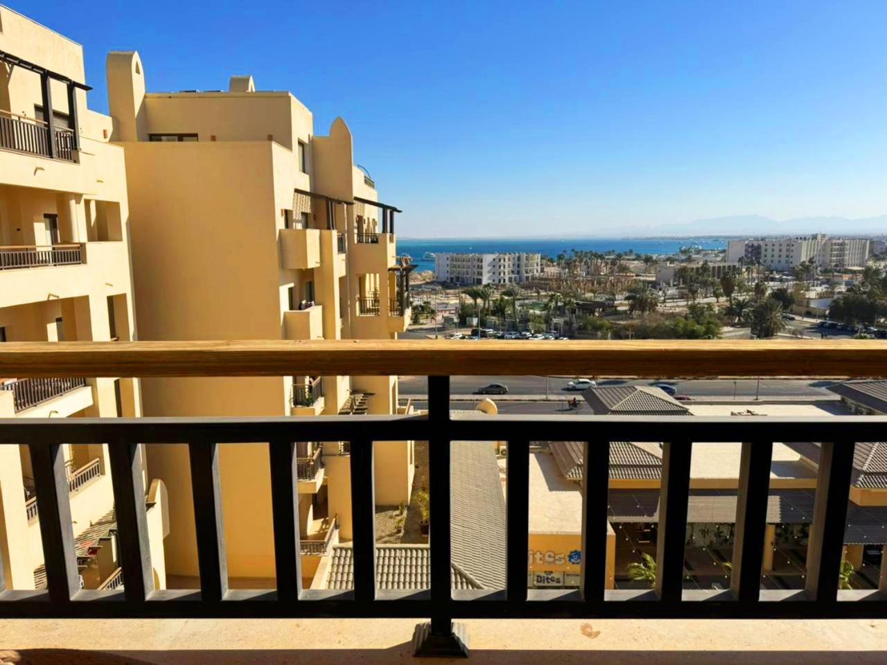 Apartment Sea View Aldau Hights