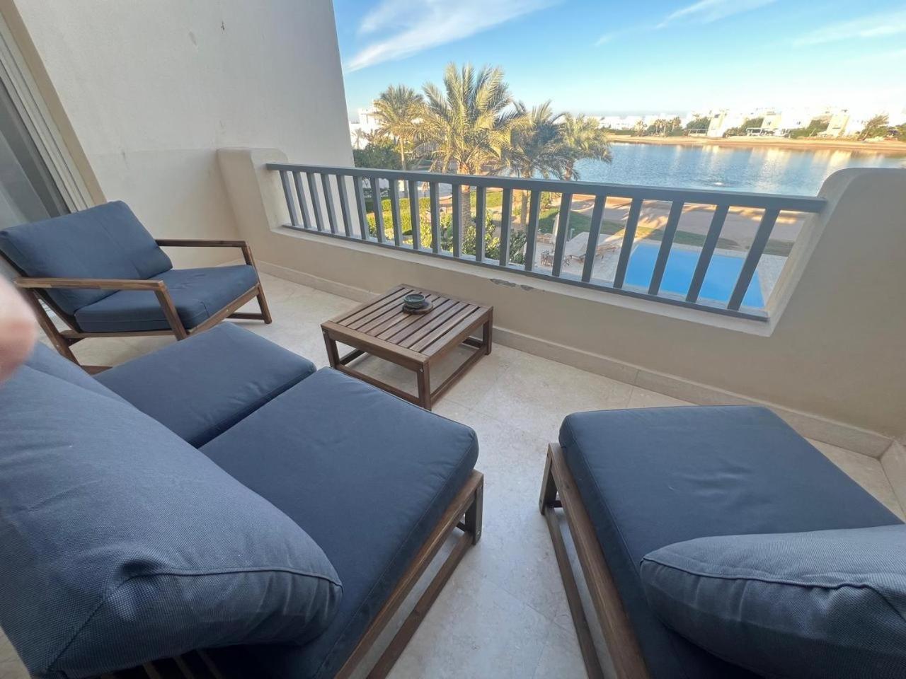 2 Bdr Amazing Views Joubal