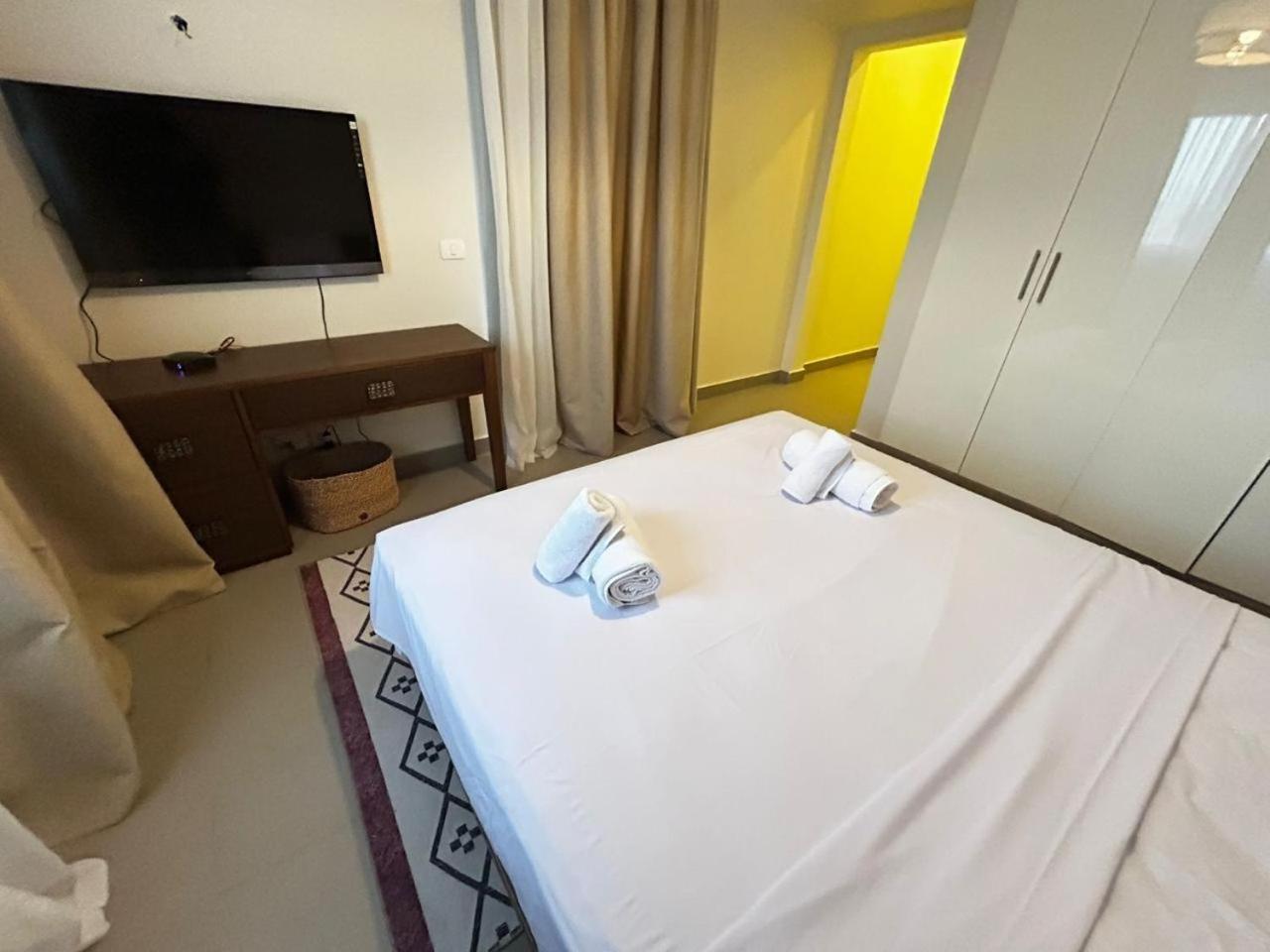 2 Bdr Amazing Views Joubal